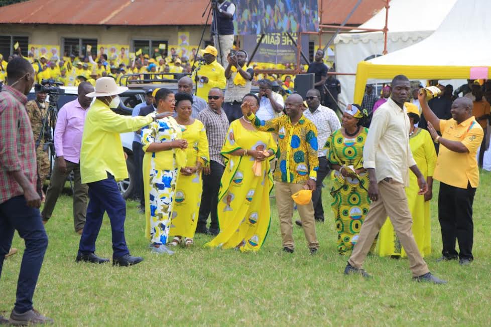 Govt to Repair Fort Portal–Bundibugyo Road, Set Up Cocoa Factory, says Museveni