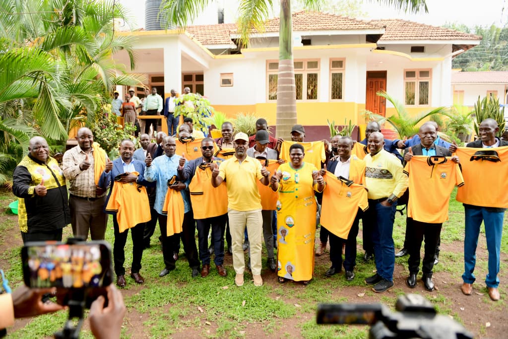 15 NUP, FDC  Parliamentary Candidates Defect to NRM