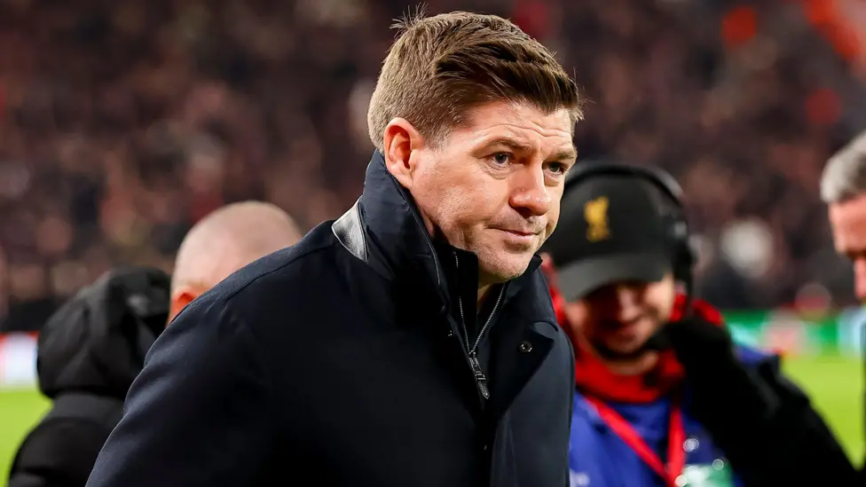 Salah must 'reverse away' from comments - Gerrard