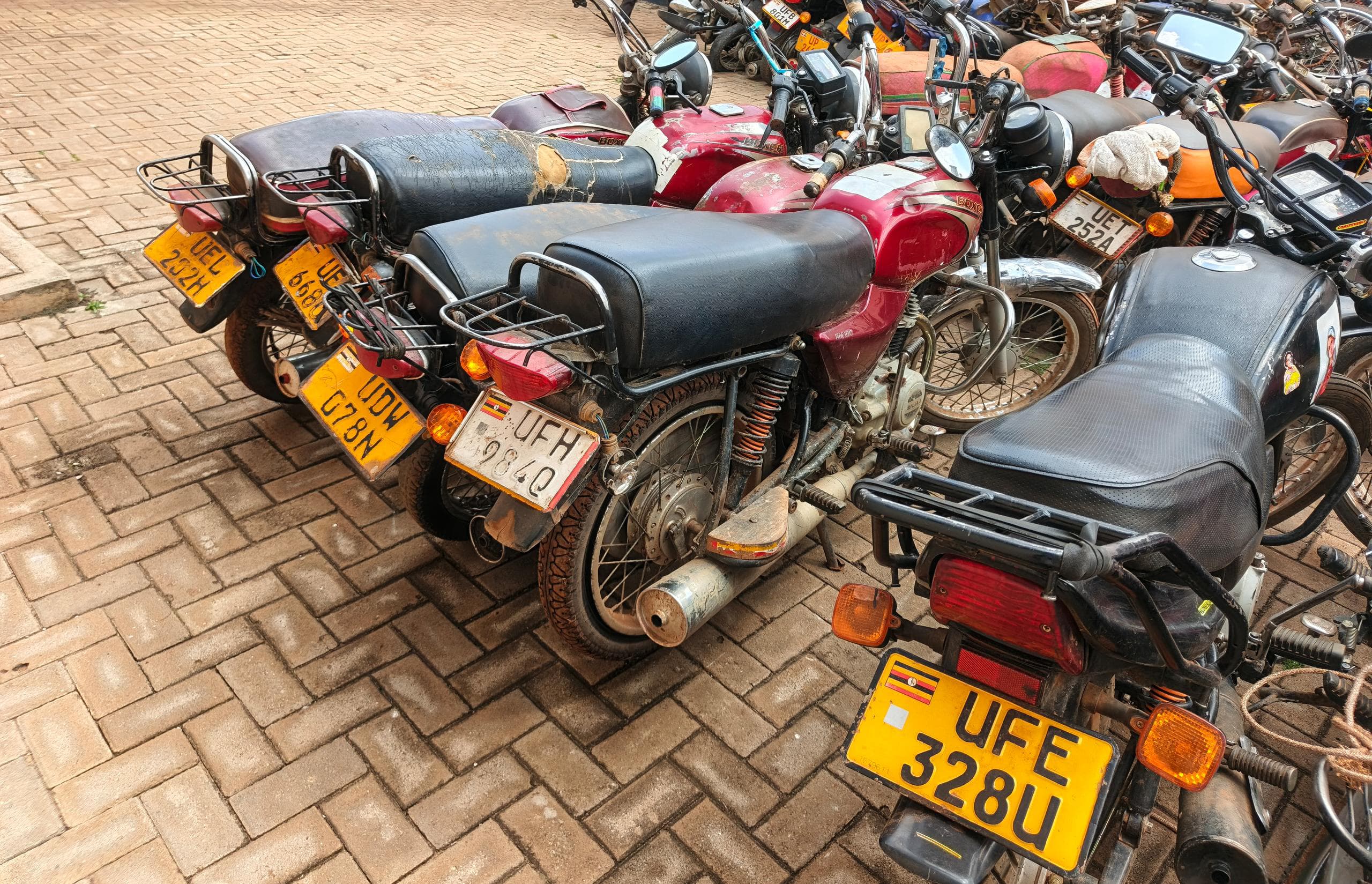Three Suspected Boda-Boda Thieves Arrested in Ibanda Night Operation