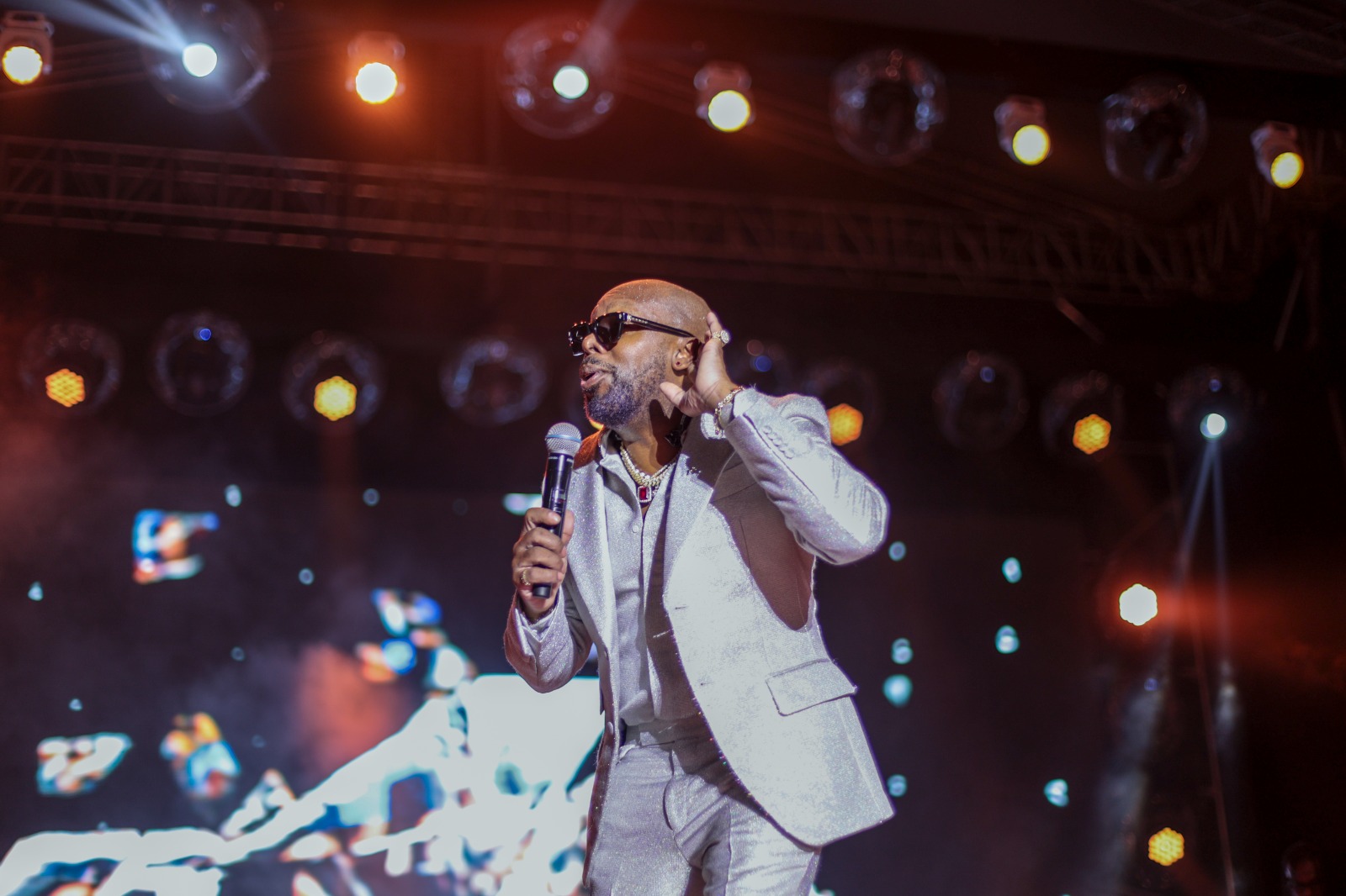 Joe Thomas thrills Kampala in sold-out Concert