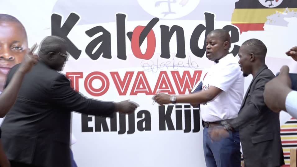 Peasants Party Rejects EC Order for Voters to Leave Polling Stations