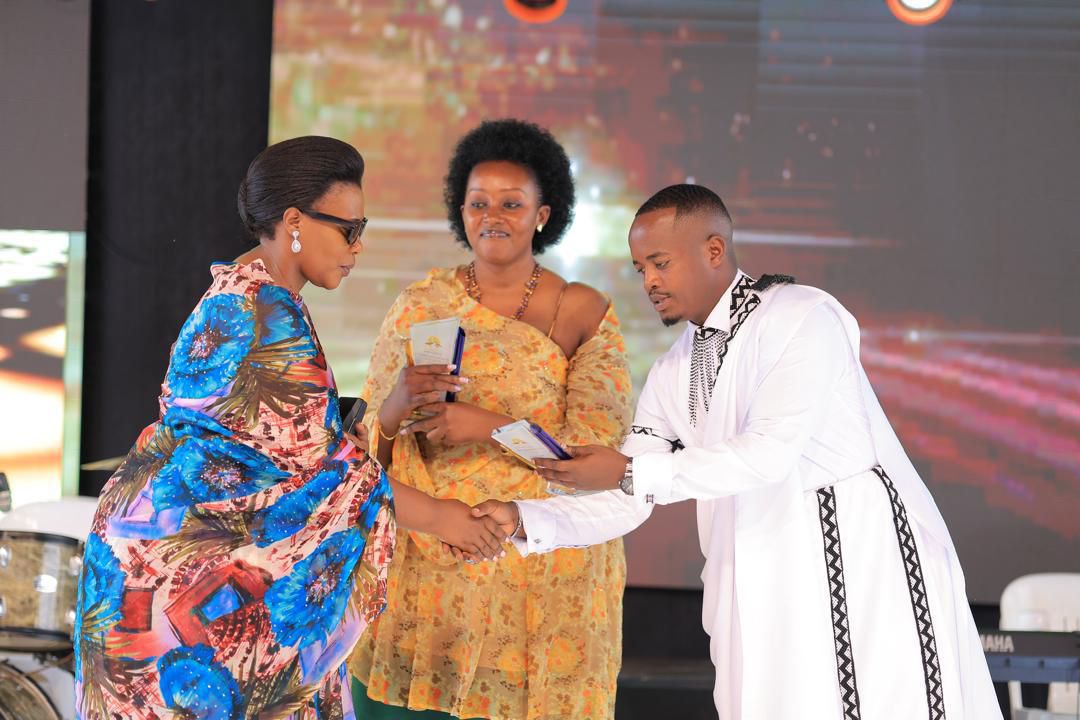 Epikaizo Ministries celebrates culture, faith and national service with leadership awards