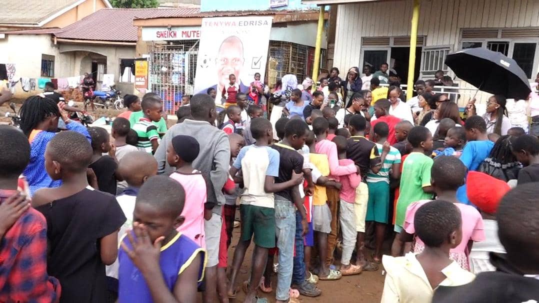 Faith Life Church Takes Christmas Aid to Katanga