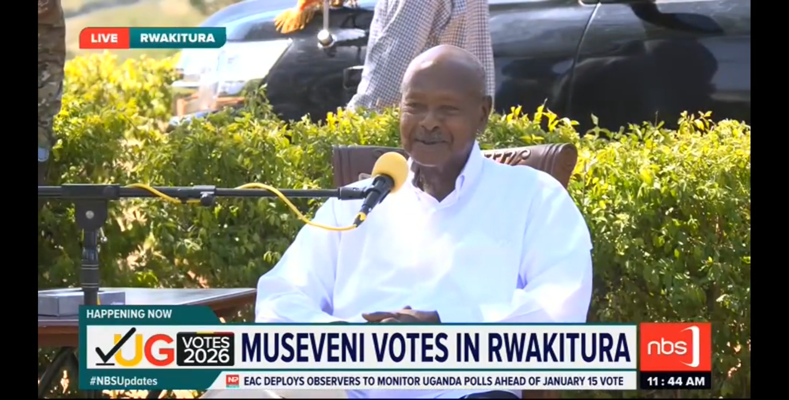Museveni casts vote In Rwakitura