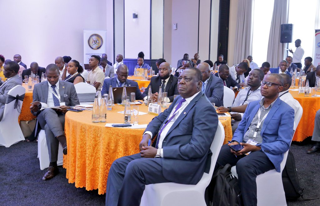 Government Celebrates Private Sector Growth but Raises Alarm Over Expanding Informal Economy
