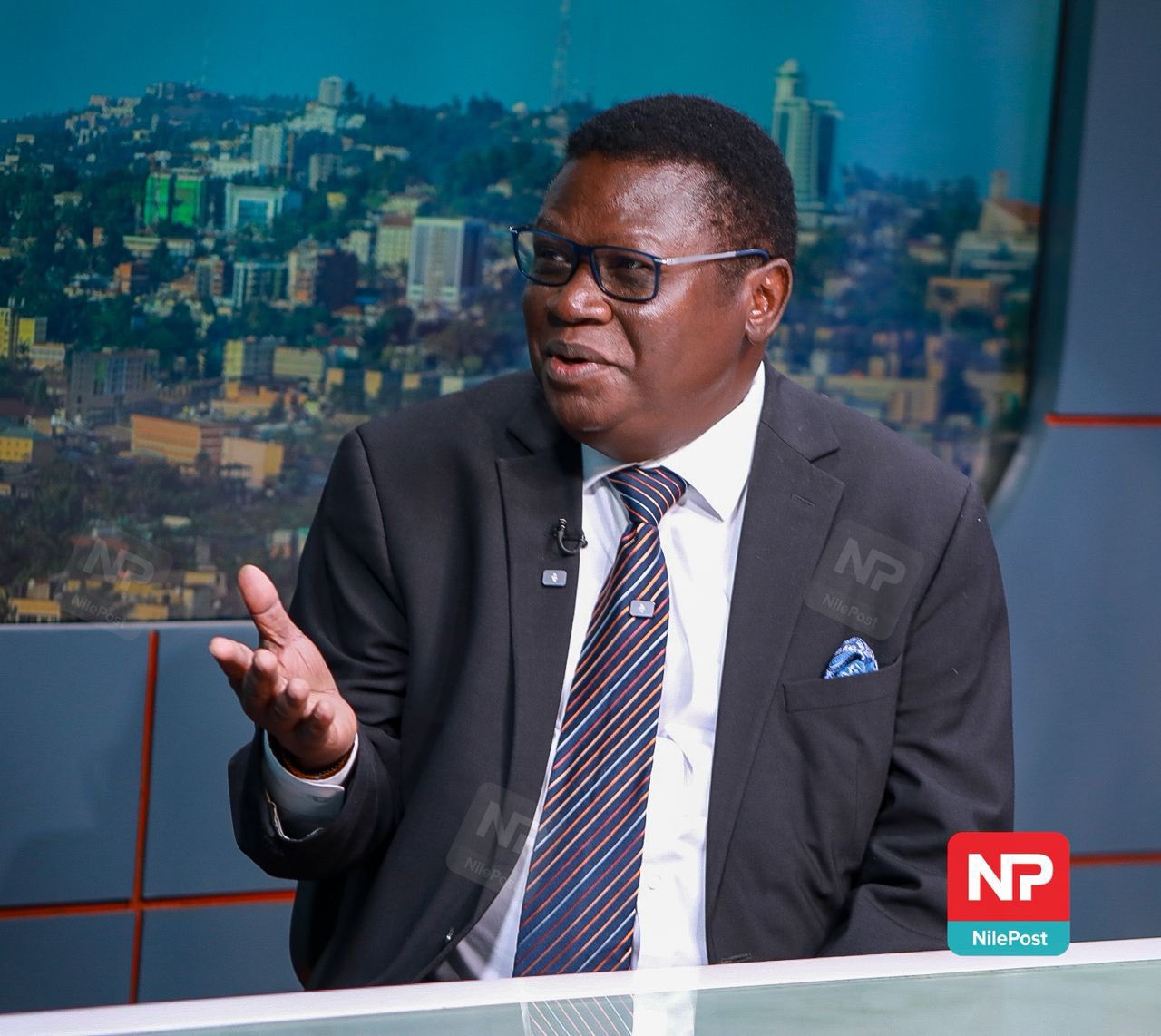 Mao Promises People-Centred Parliament, Institutional Renewal