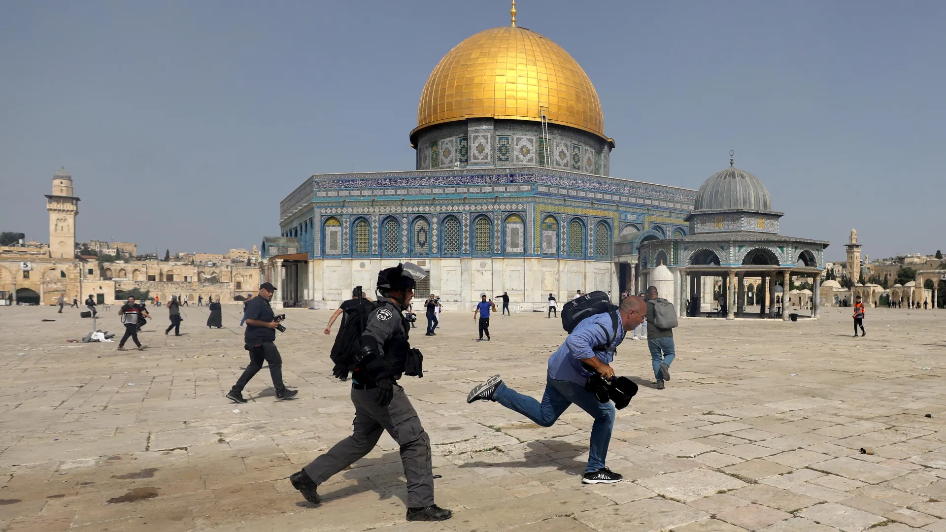 Muslim World League Condemns Closure of Al-Aqsa Mosque to Worshippers During Ramadan