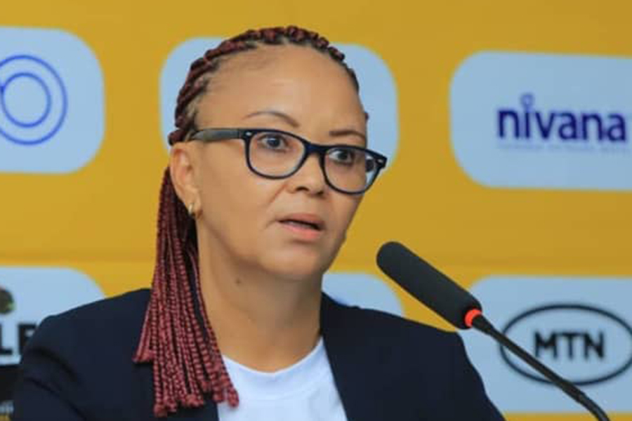 Fifa rules women's teams must have female coaches