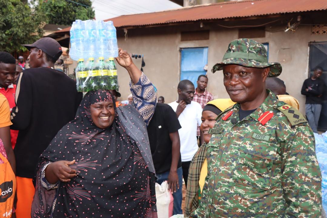 UPDF Donates Food to Muslim Communities in Nakulabye Ahead of Eid al-Fitr