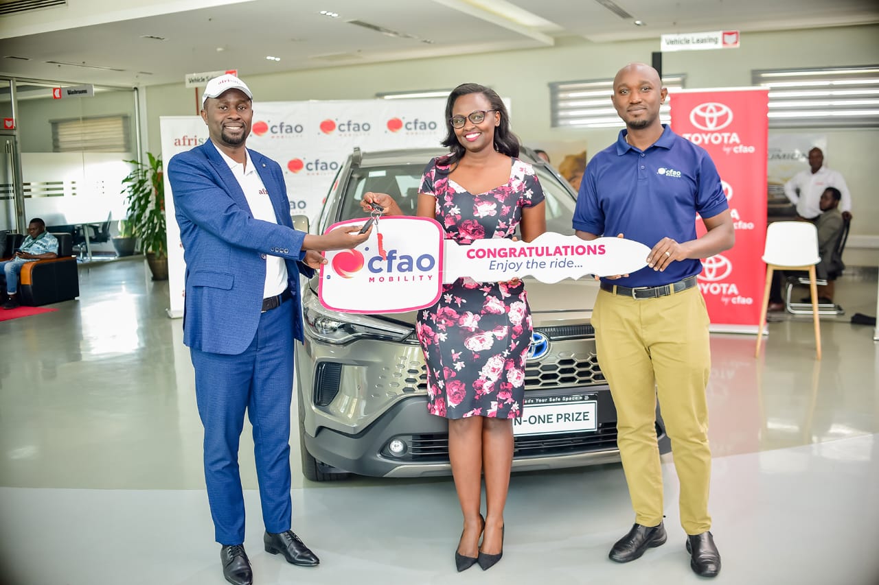 Golfer Musanabera Officially Recieves Brand-New Toyota Corolla Cross Hybrid After Record Hole-in-One