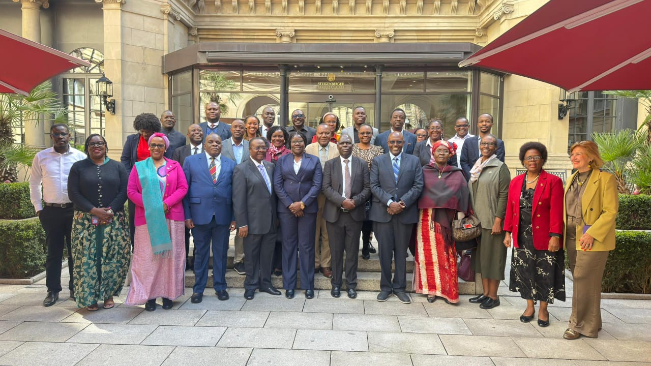 Government Ties Embassy Funding to Trade, Investment Performance