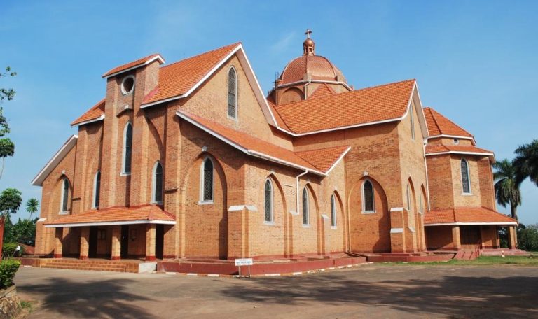 Church of Uganda, 'Reformed Anglican Church' at Odds Over Use of Vestments and Hymns