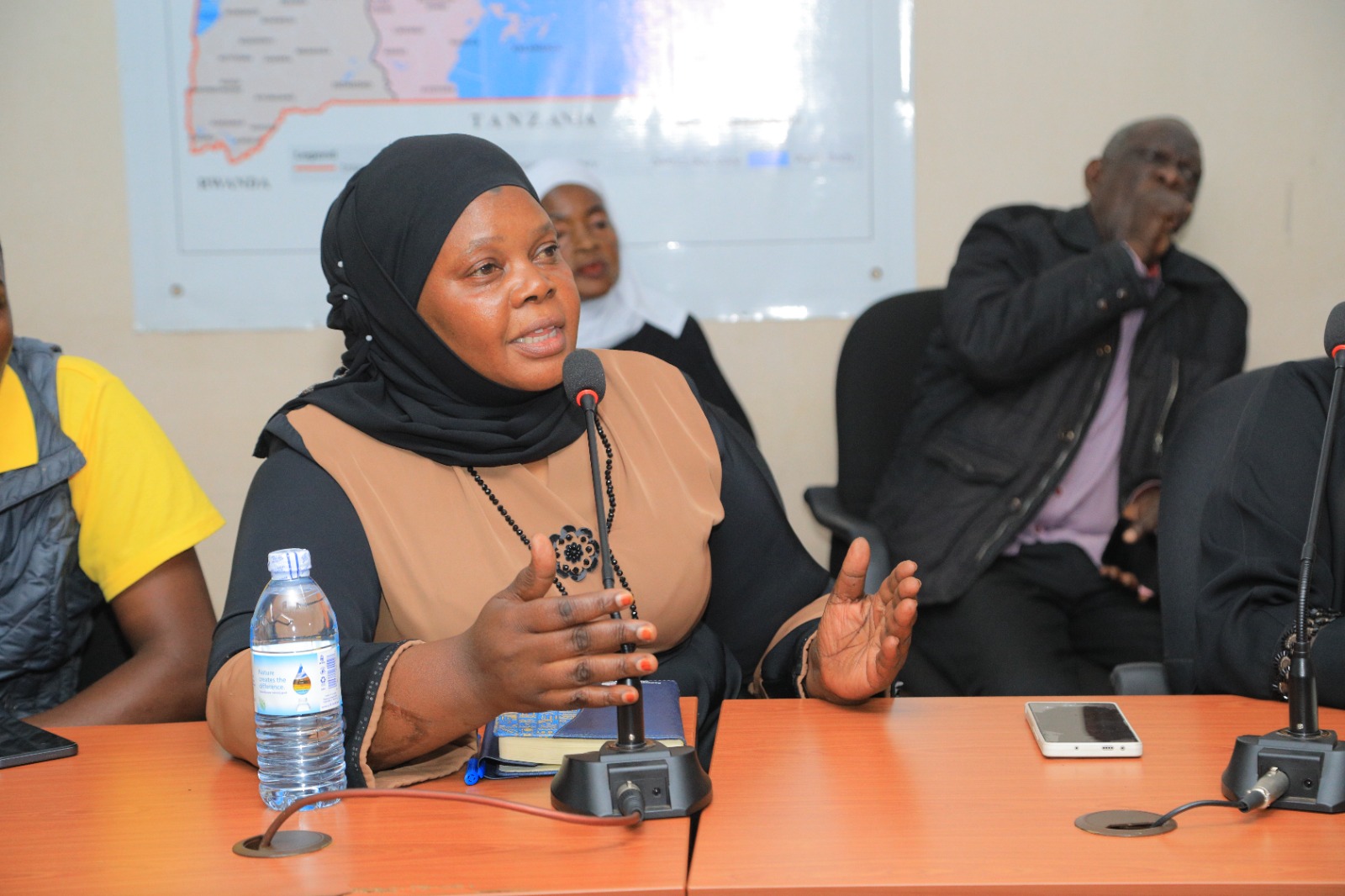 Government Pledges Alternative Workspaces for Displaced Traders