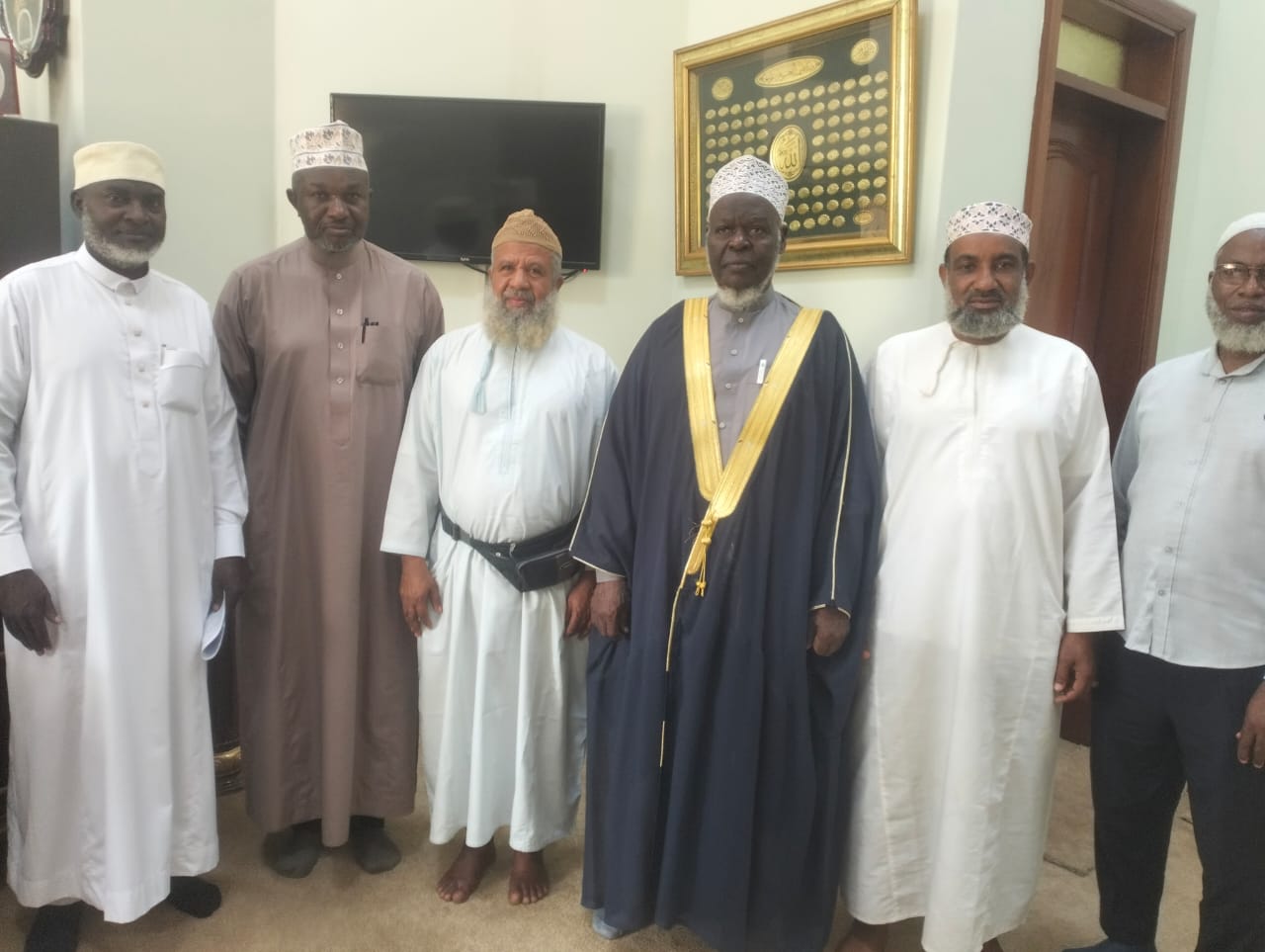 Mufti Mubaje Hosts Omani Delegation to Boost Community Development Ties