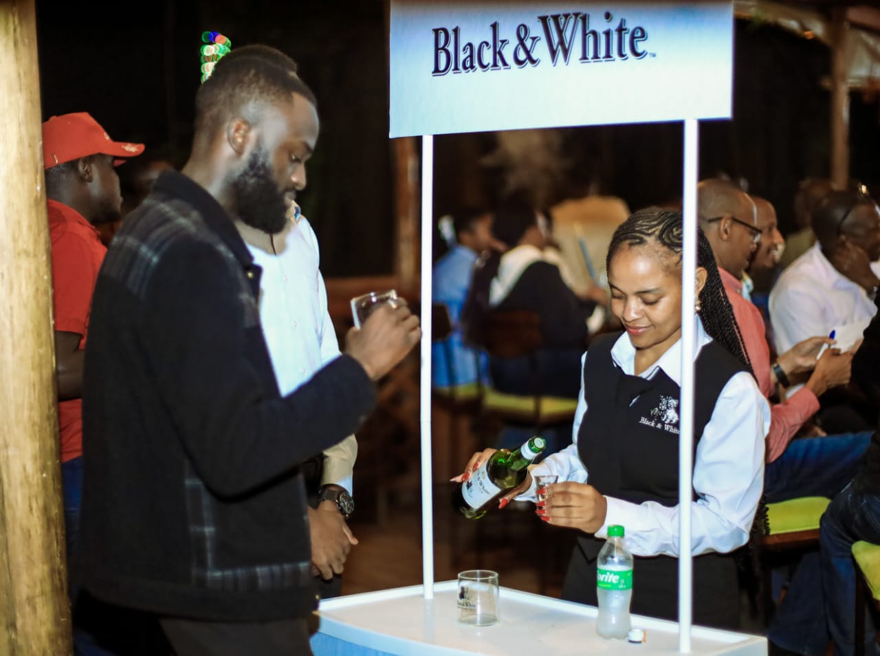 Salama Springs lights up with Black & White powered Quiz Night