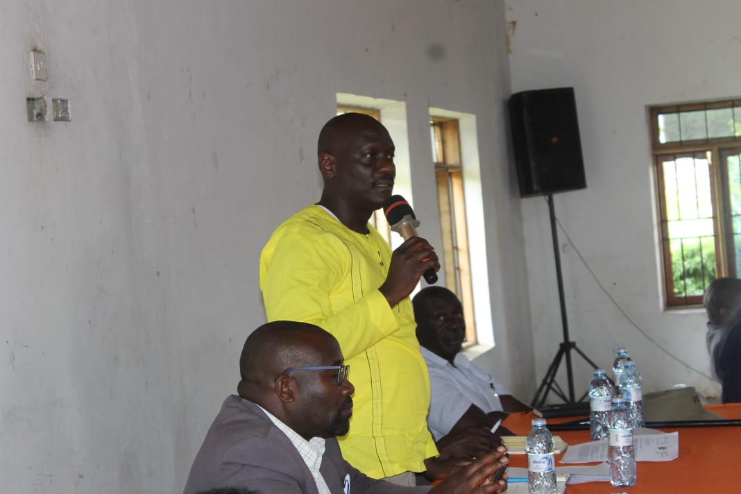 Rubanda Disburses Shs350m to Vulnerable Groups to Boost Household Incomes