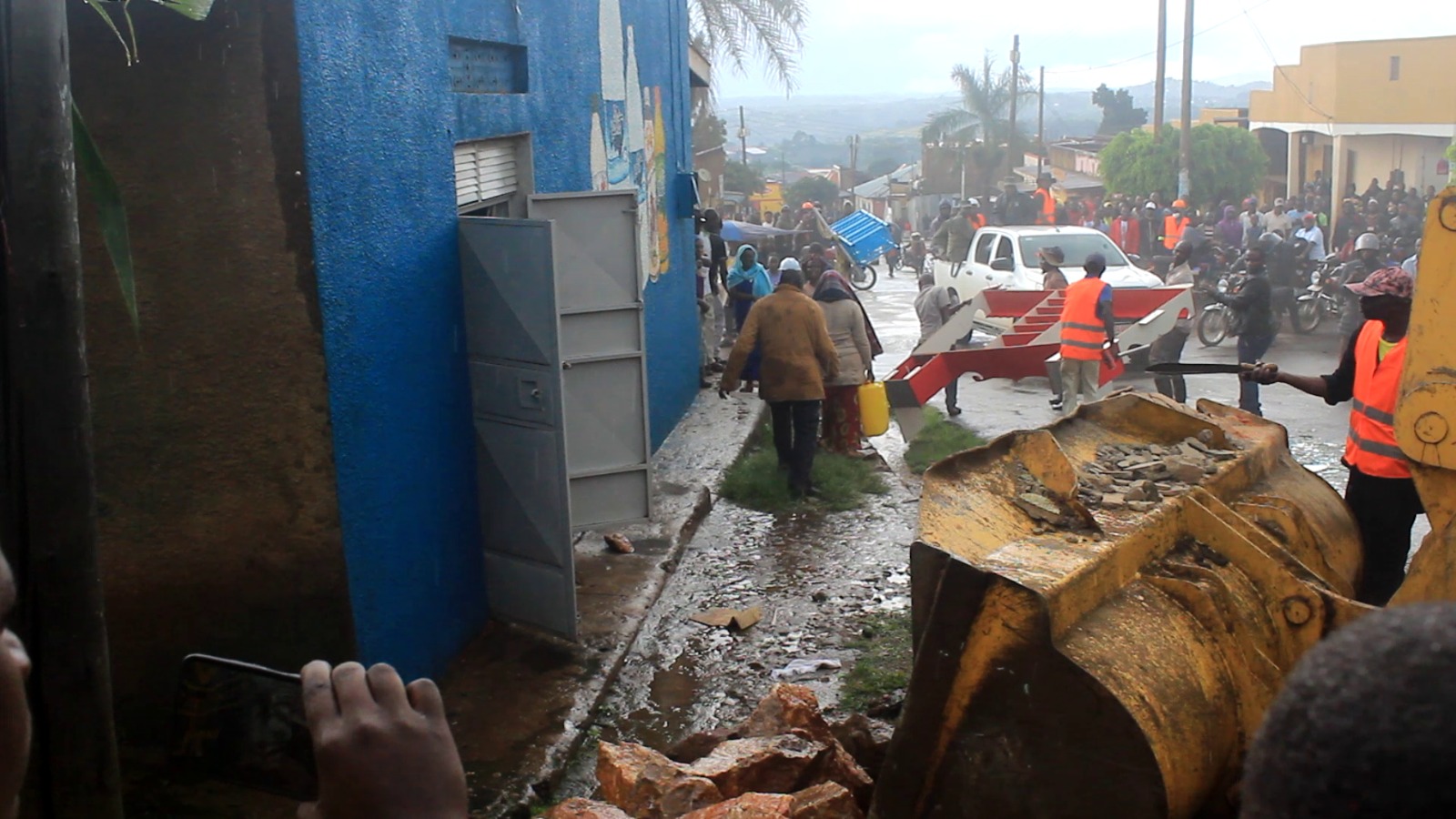Ibanda Traders Protest Abrupt Enforcement of Trade Order Policy
