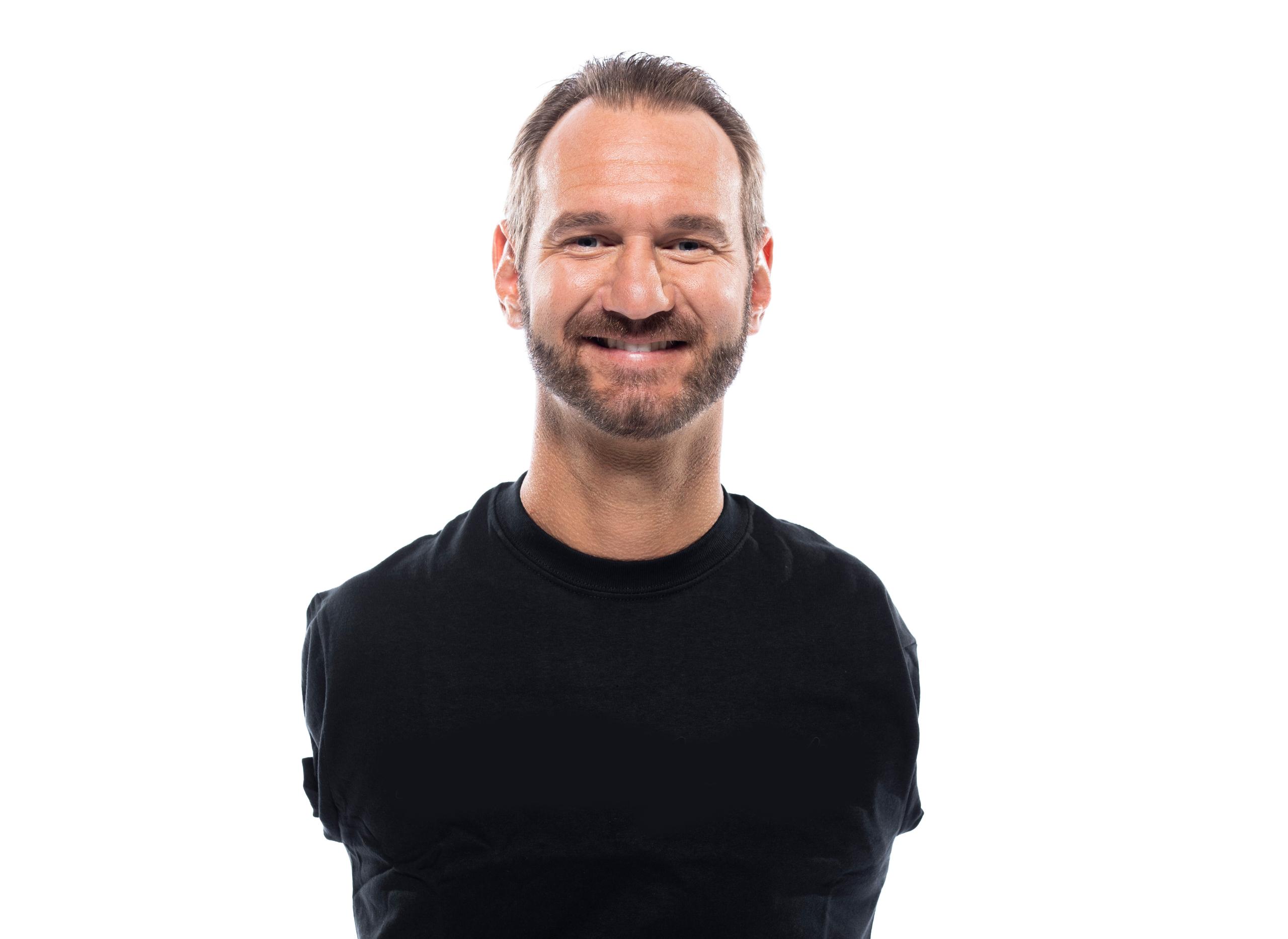 Nick Vujicic to Headline Reach A Hand’s 'Beyond the Canvas' Initiative