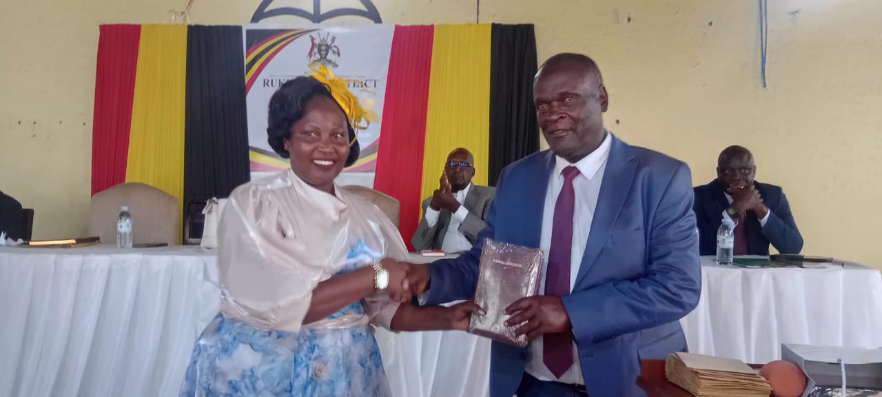 Rukungiri Leaders Urged to Prioritise Unity and Service Delivery at Swearing-In Ceremony
