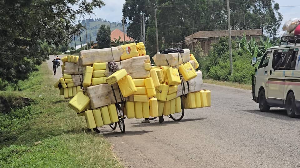 Cross-Border Jerrycan Trade Thrives in Survival Mode