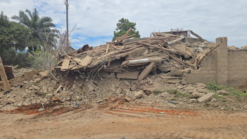 One Dead, Several Feared Trapped in Mbale Building Collapse