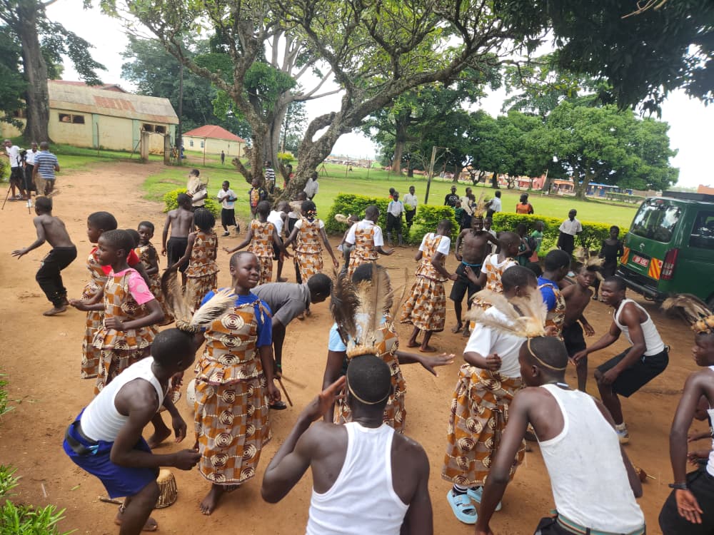 Albertine Region Schools Turn to Culture for Skills, Identity, and Income