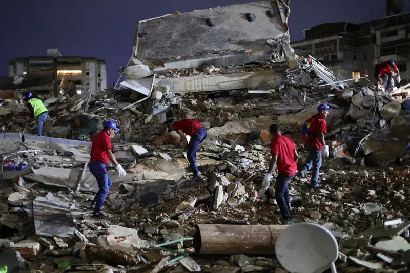 Venezuela Earthquakes Kill at Least 32