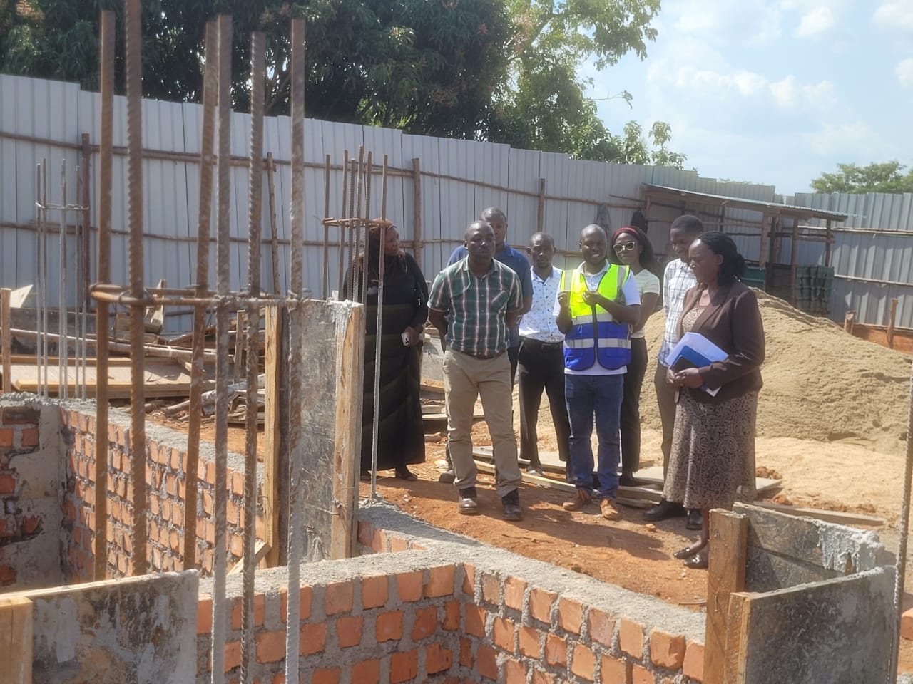 Government to Fund New Modern Block for Overcrowded Busaana Secondary School