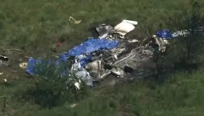 Eleven skydivers and pilot killed in US plane crash