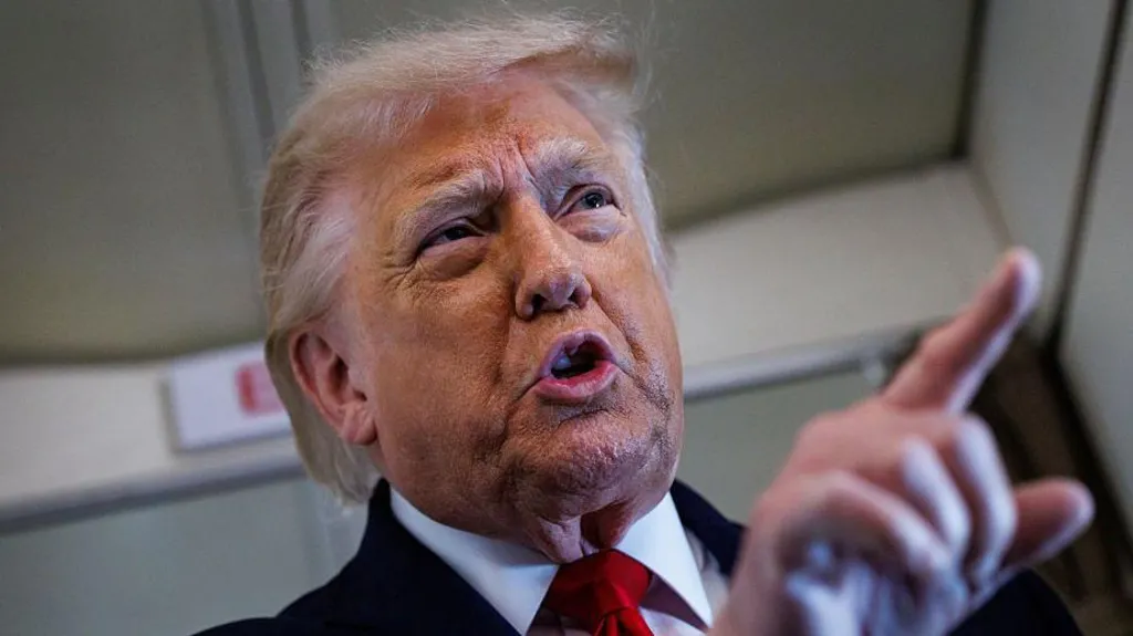 Trump says US will hit Iran 'very hard' tonight and threatens to take Kharg Island