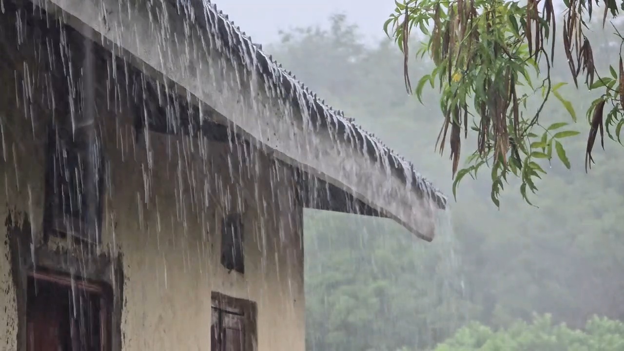 Kasese Enforces Rainwater Harvesting to Curb Storm Water Runoff