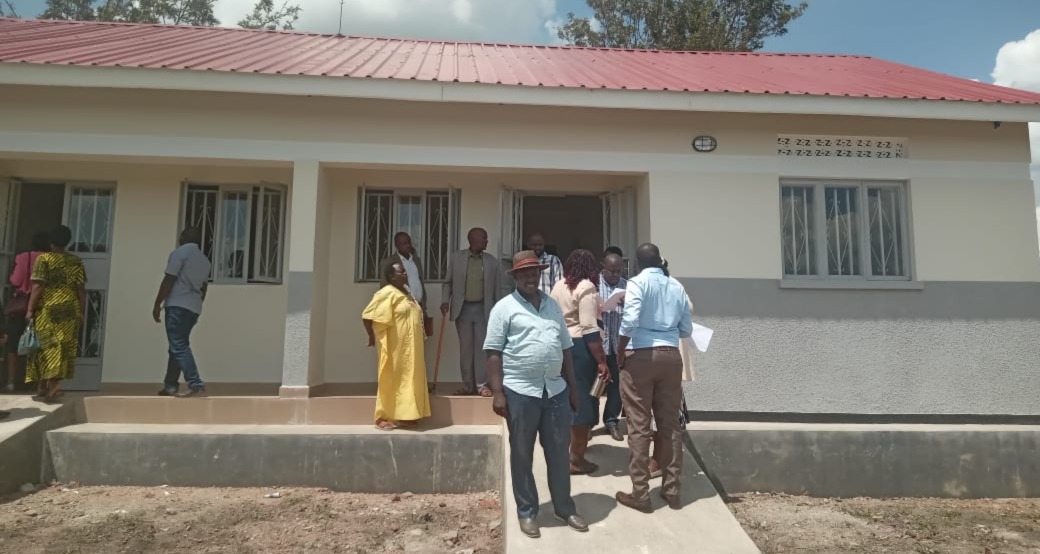Kazo District Boss Warns Health Workers Against Absenteeism