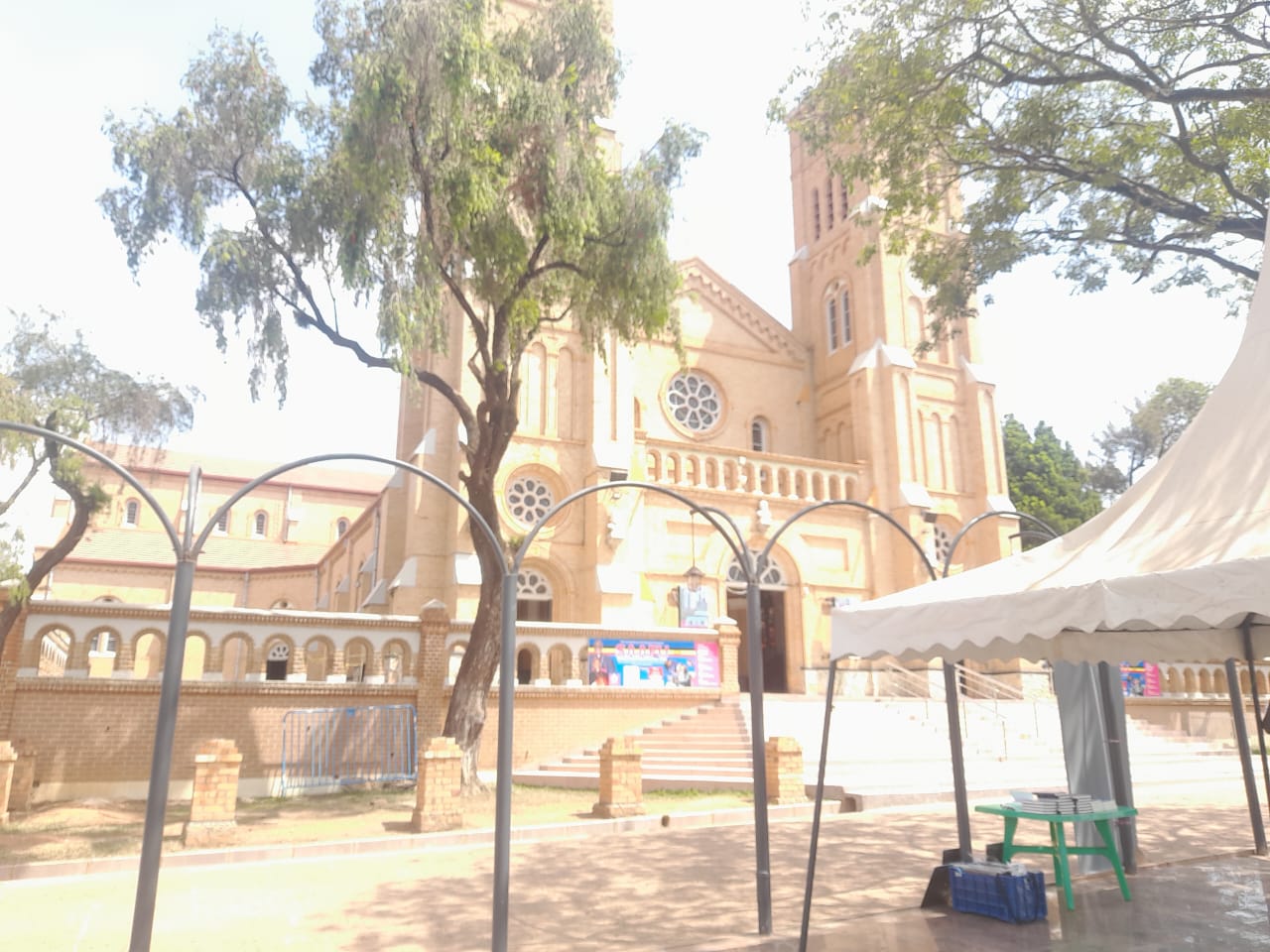 Christians Urged to Carry Their Crosses and Purify Their Hearts