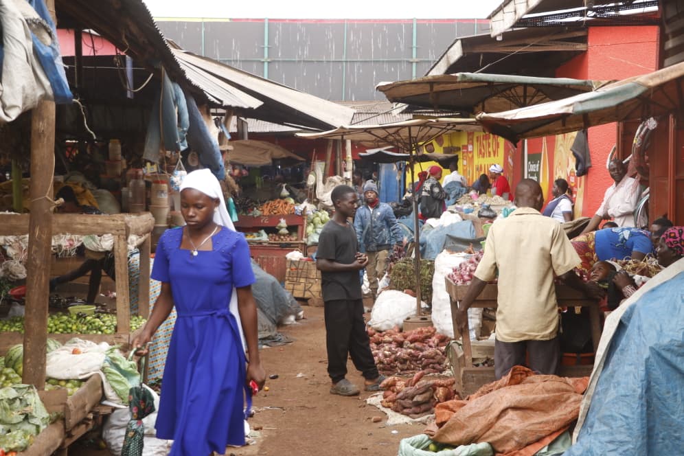 Mpigi Market Vendors Decry Night Blackouts, Rising Insecurity