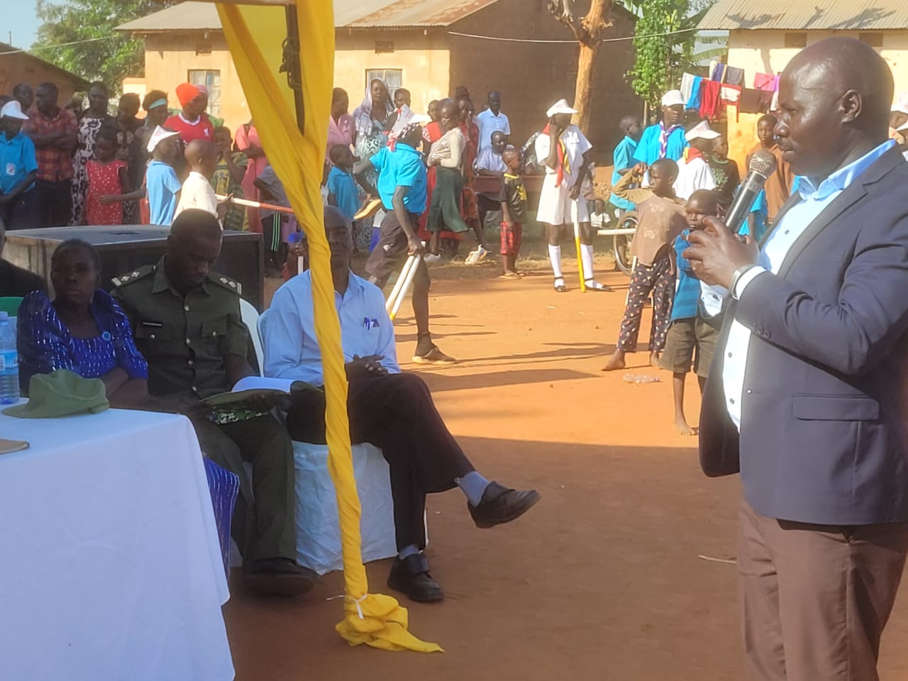 Parents Urged to Instill Discipline and Patriotism in Children