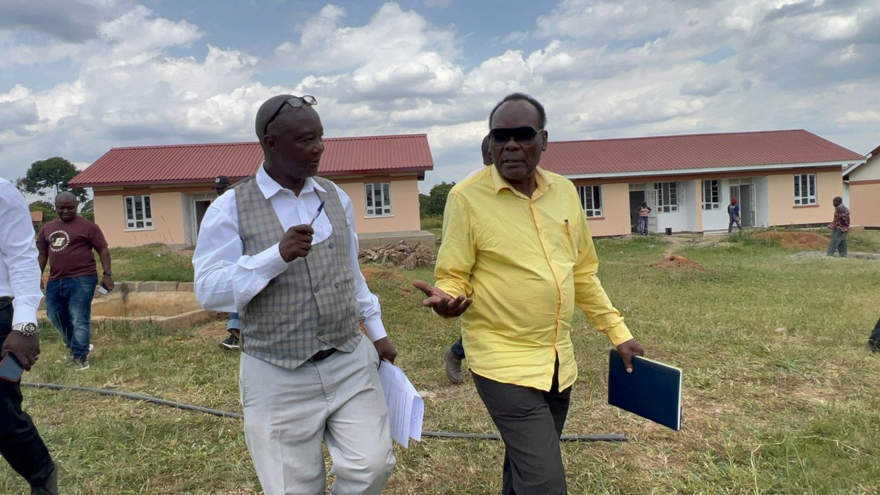 Masindi Chairman, IGG Give Contractor Two Weeks to Complete Kijunjubwa Seed School