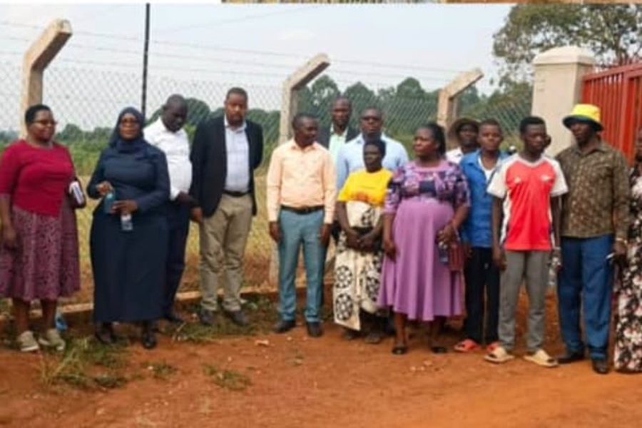 Hoima District commissions Shs98 million chain-link fence at Mparangasi Health Centre III