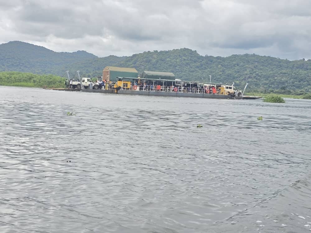 Travellers Stranded After Laropi Ferry Breaks Down on River Nile Crossing