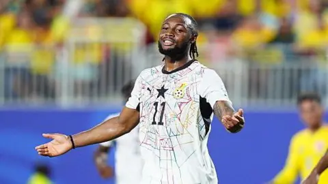 Colombia beat Ghana to secure final last-16 spot
