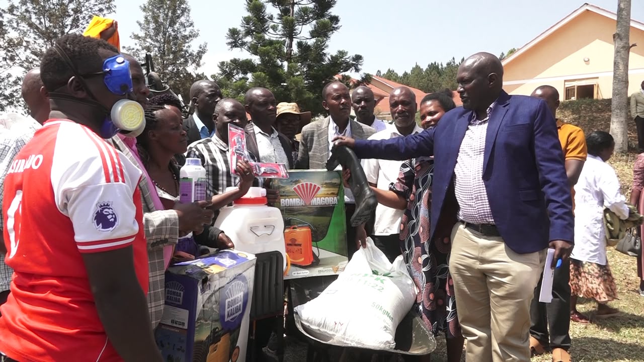 Govt Supports Isingiro Farmers With Agro-Inputs