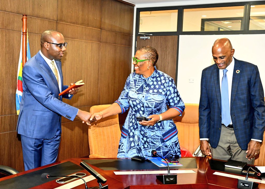 Govt seeks trade, affordable financing to achieve $500 billion economy by 2040