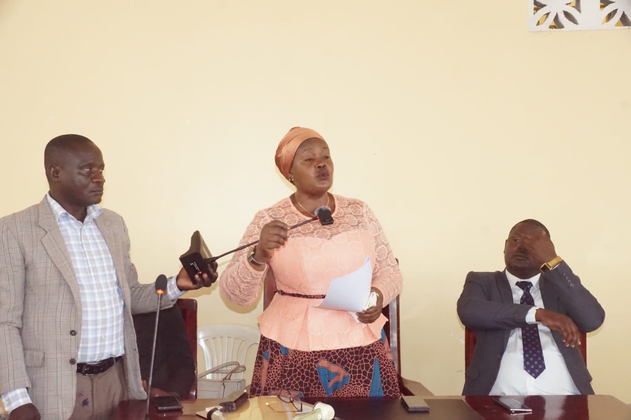 Nakadama grills Mayuge officials over corruption, failing service delivery