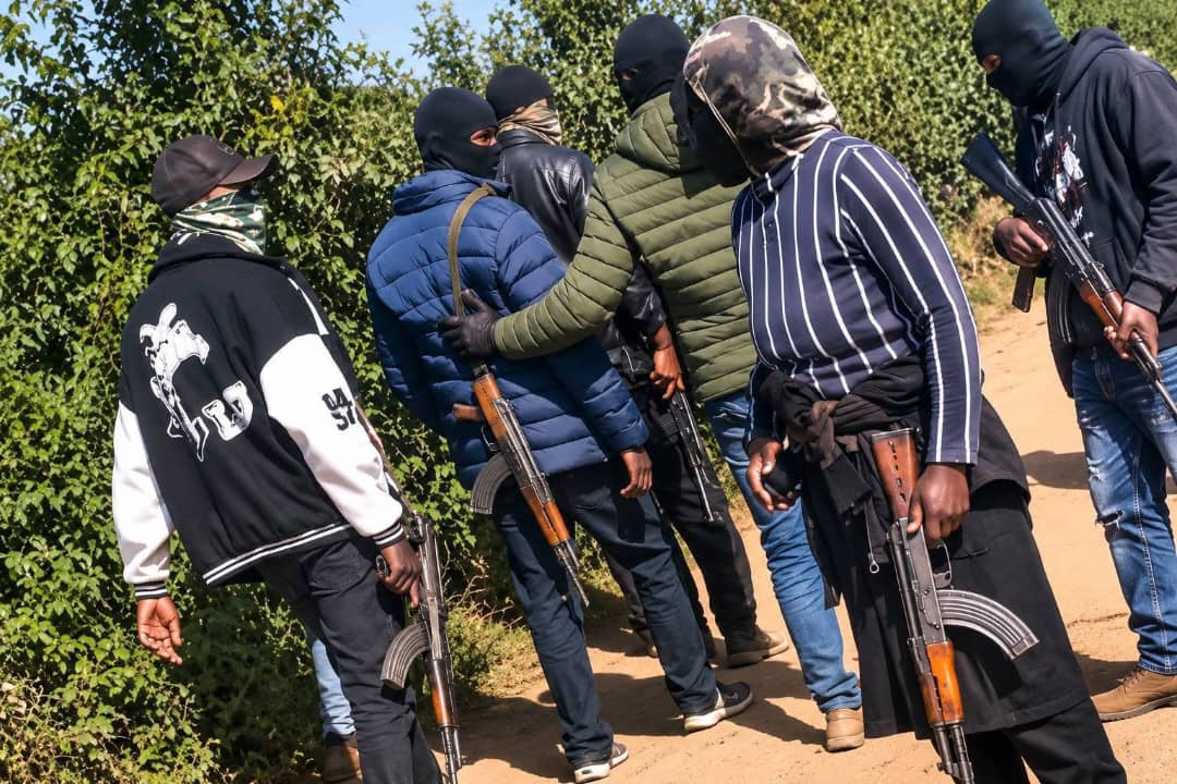Masked Gunmen Hold Journalists at Gunpoint During Kenya By-election Coverage