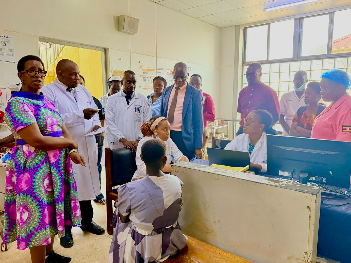Health Workers in Bunyoro Ordered to Wear Uniforms While on Duty