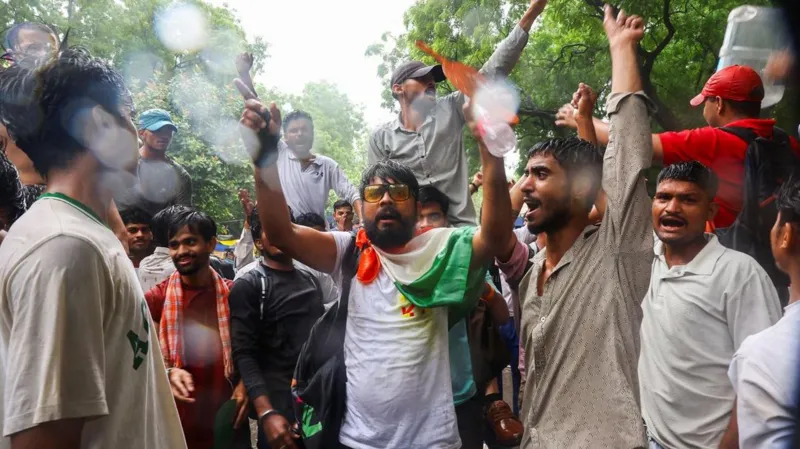 India's Modi government under growing pressure as 'cockroach' protests intensify