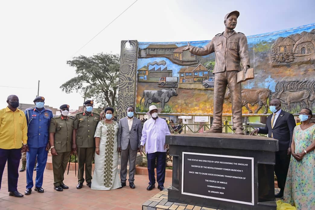 UPDF Honours Museveni With Statue