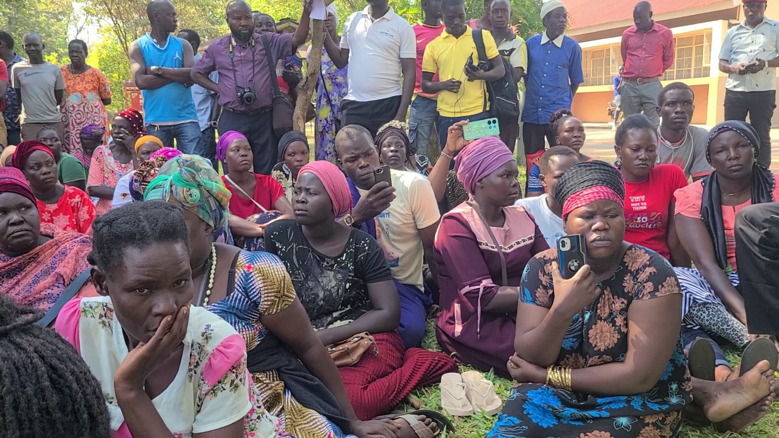 Frustrated Arua fish traders take the stink to RCC office