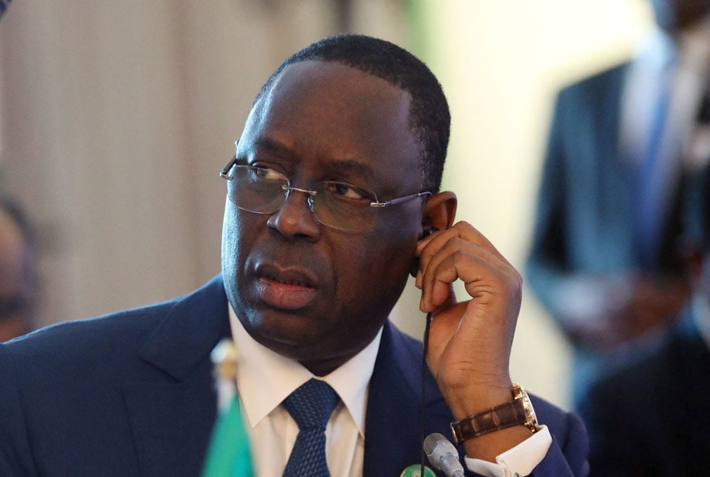Senegal president agrees to step down but sets no poll date