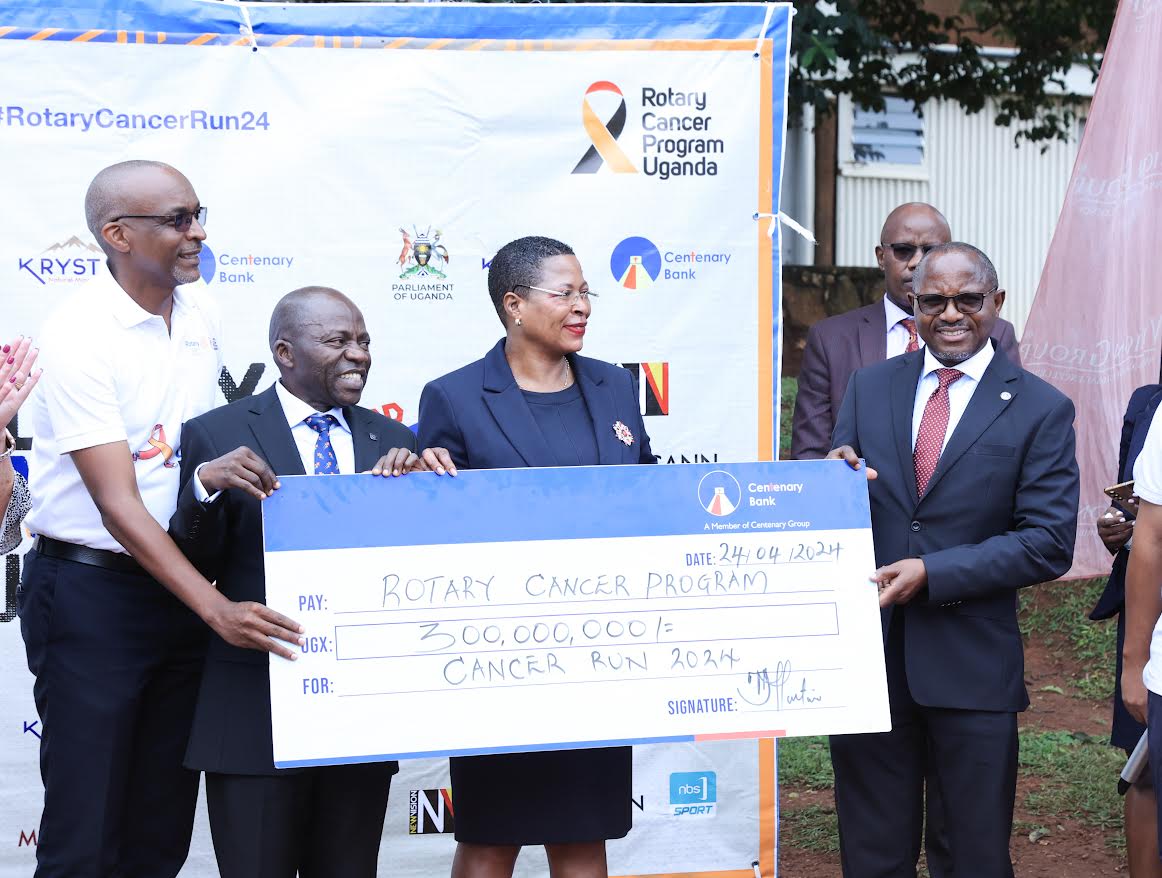 Centenary Bank contributes Shs300m for this year's cancer run